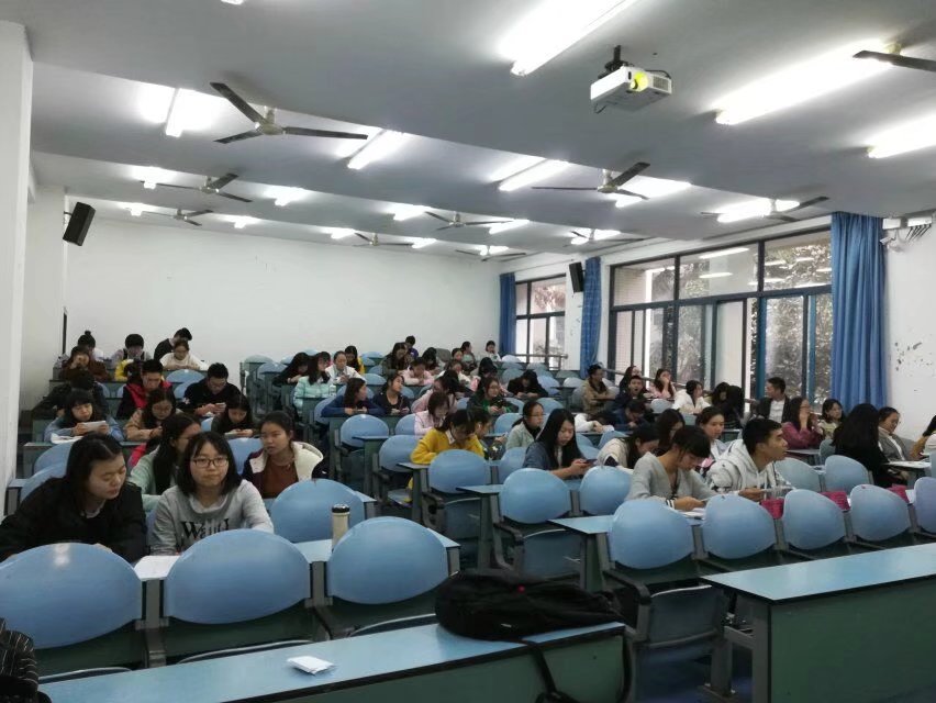 星天地
第一期演讲角交流会