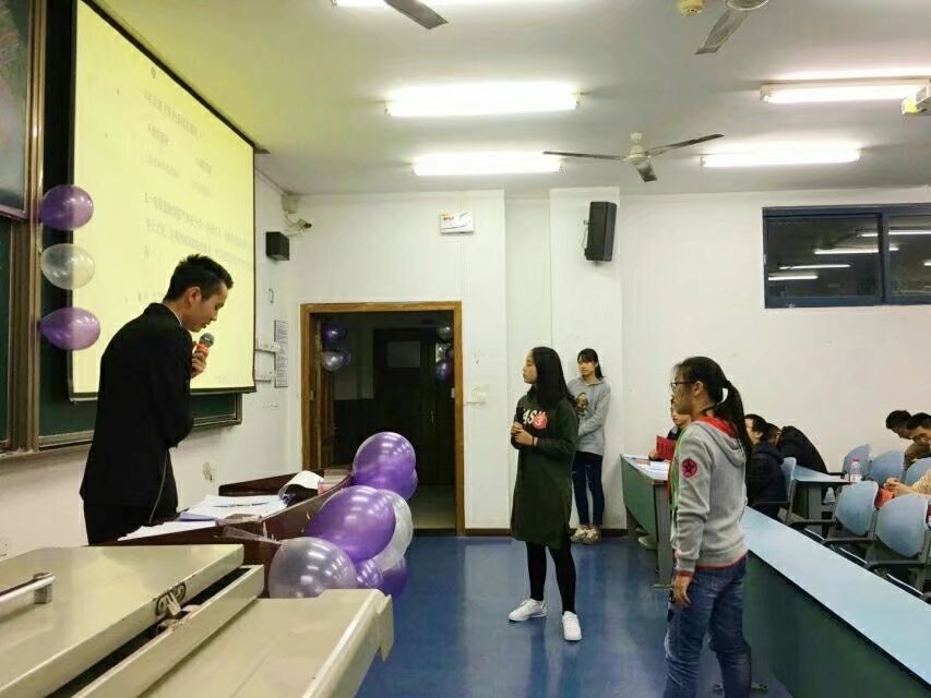 星天地
化学知识竞赛一站到底决赛