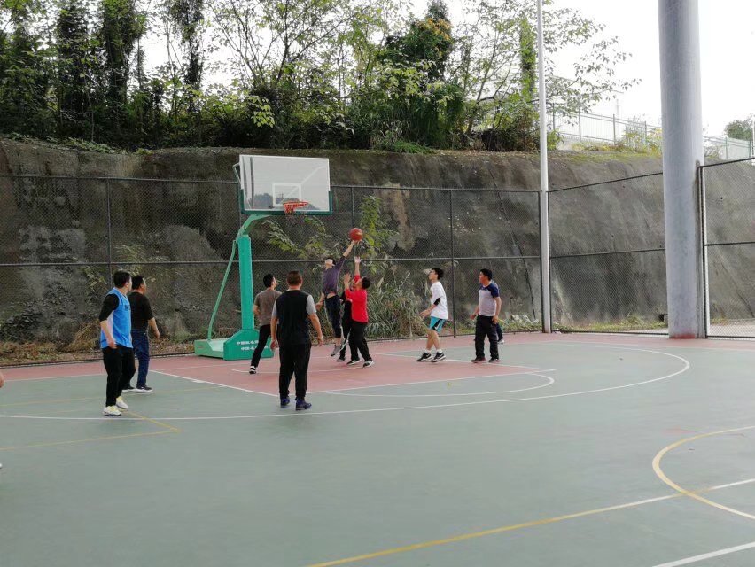 国培2017学员与星天地
篮球友谊赛