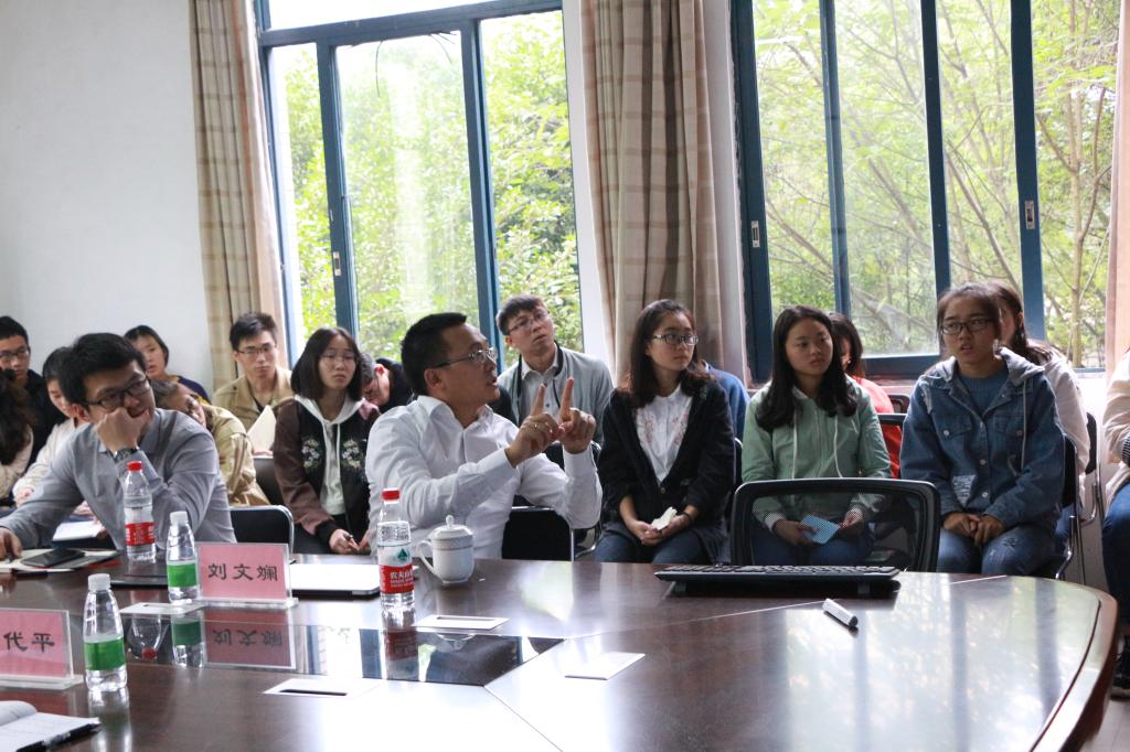 星天地
举行留德华人化学化工学会2018春晖计划博士团学术交流会