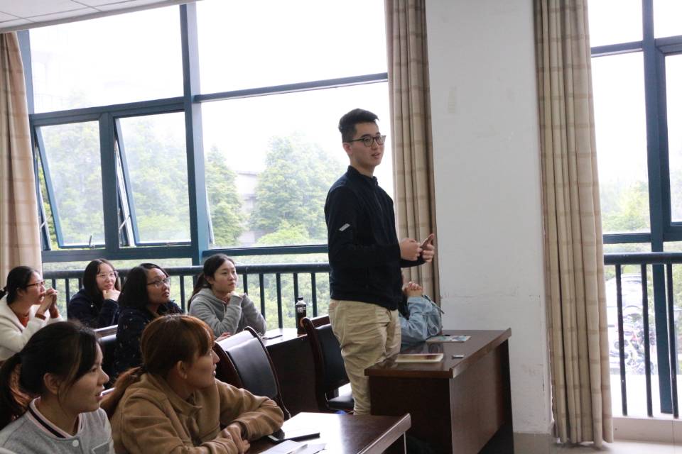 华东师范大学王祖浩教授莅临星天地
开展专题讲座