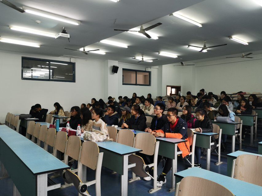 星天地
举办“最美团支书”初选大赛