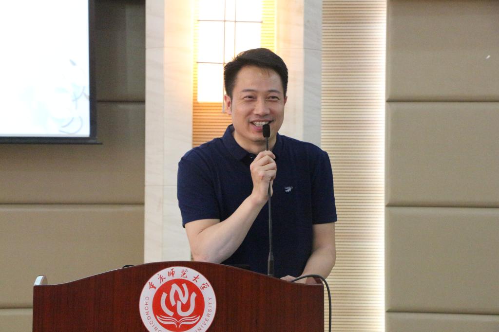 星天地
举行第四届“魅力化学”文化节暨“名师工作室”启动仪式