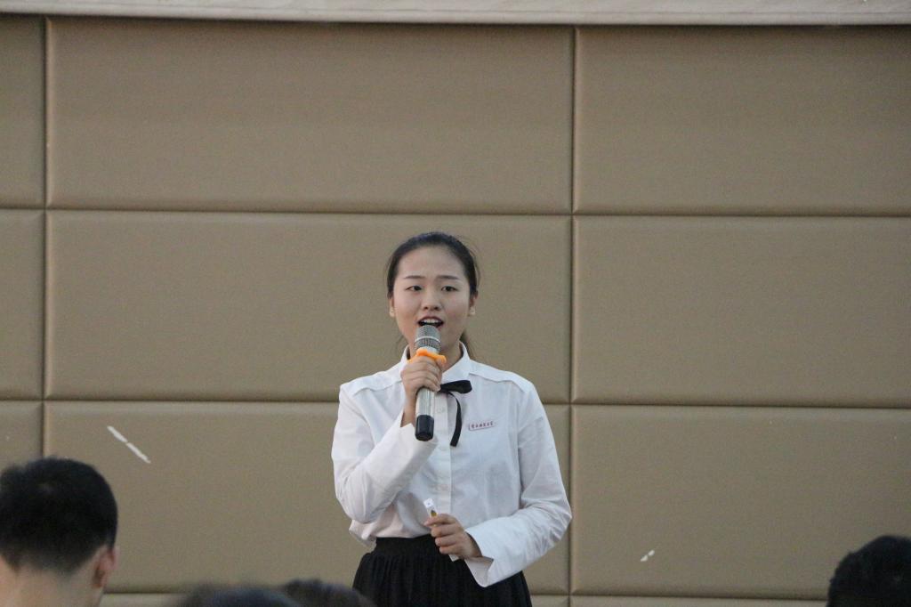 先进事迹报告